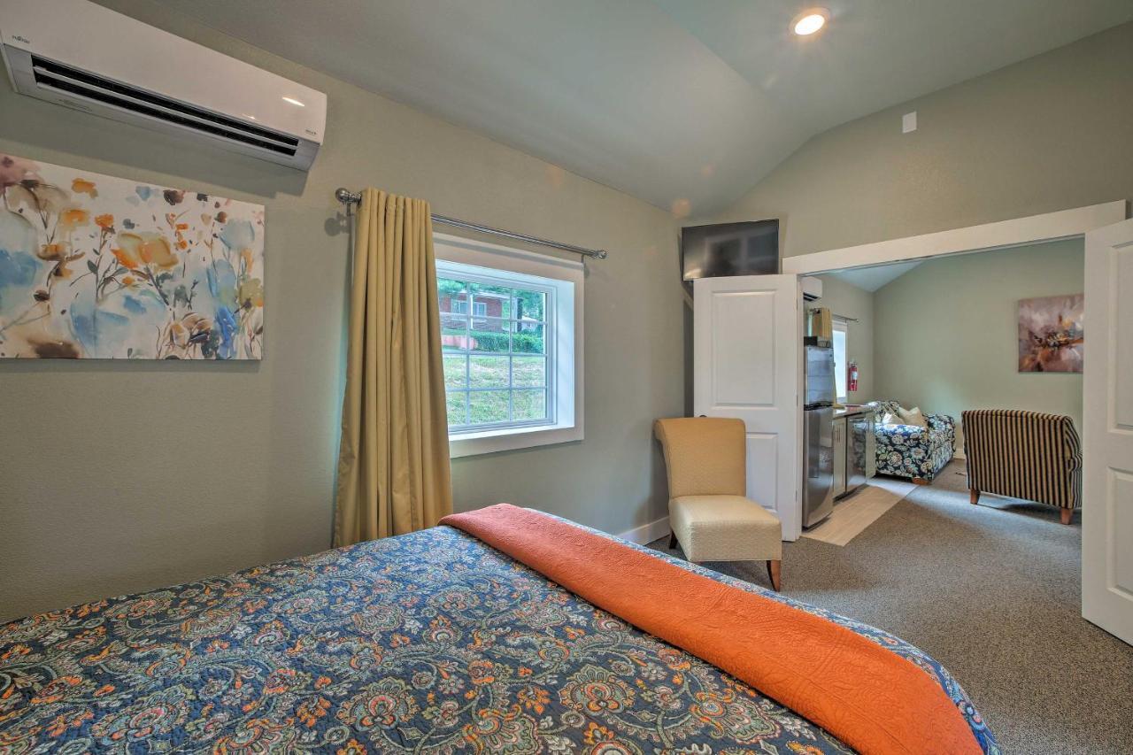 Downtown Branson Cottage With Pool Access! ภายนอก รูปภาพ